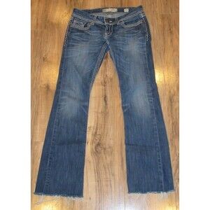 BKE Stella Jeans Blue Jeans 27R Rise 6  Embroidered and Rhinestones
